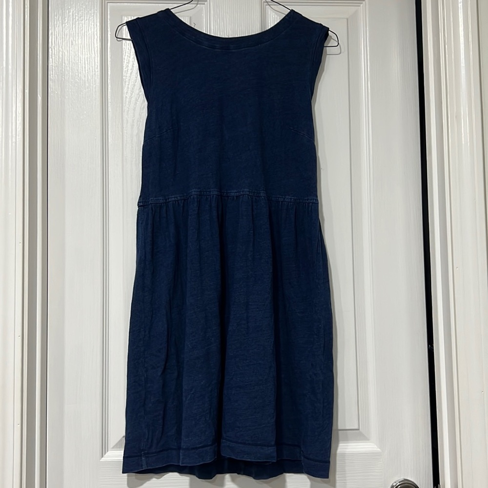 No sleeve dress